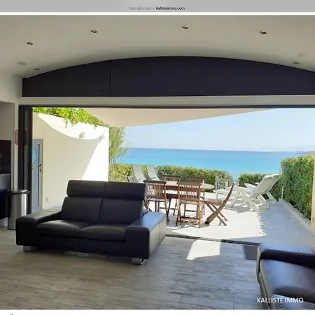 Magnifique Maison Les Pieds Dans L Eau Lumio